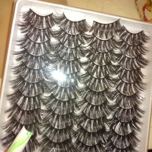 Twenty pairs of lashes